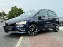 Blau Gebraucht 2016 VW Golf Sportsvan LOUNGE Van / Kleinbus | 13.800 € (Guter Preis)