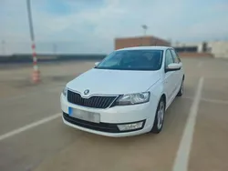 Weiß Gebraucht 2017 Skoda Rapid Drive Limousine | 8.000 € (Fairer Preis)
