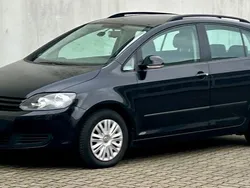 Schwarz Gebraucht 2011 VW Golf Plus Cross Trendline Van / Kleinbus | 6.425 € (Etwas zu teuer)