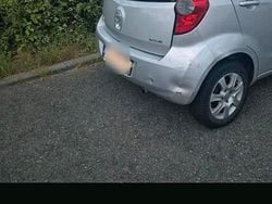 Silber Gebraucht 2009 Opel Agila Kleinwagen | 1.500 €