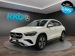 Weiß Gebraucht 2024 Mercedes GLA200 Progressive SUV | 39.870 € (Fairer Preis)
