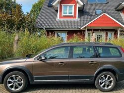 Gold Gebraucht 2014 Volvo XC70 SUV | 13.600 €