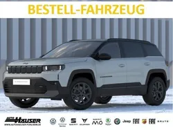 Antarctica white / dach vulcan Neu 2025 Jeep Compass SUV | 44.985 € (Teuer)