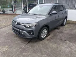 Platinum gray Gebraucht 2020 Ssangyong Tivoli Quartz SUV | 15.990 €