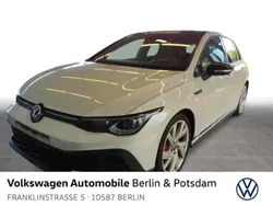 Oryxweiß perlmutteffekt Gebraucht 2023 VW Golf VIII GTI Clubsport Limousine | 36.430 € (Fairer Preis)