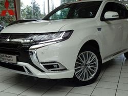 Andenweiß Gebraucht 2020 Mitsubishi Outlander P-HEV Top SUV | 24.500 € (Guter Preis)