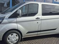 Silber Gebraucht 2018 Ford Tourneo Custom Ambiente Van | 12.500 € (Fairer Preis)