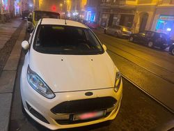 Weiß Gebraucht 2016 Ford Fiesta Limousine | 8.000 €