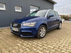 Blau Gebraucht 2011 Audi A1 Attraction Limousine | 5.900 € (Guter Preis)