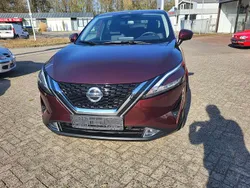 Burgundy Gebraucht 2022 Nissan Qashqai N-Connecta SUV | 21.900 € (Fairer Preis)