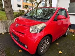 Rot Gebraucht 2009 Toyota iQ Kleinwagen | 2.855 € (Fairer Preis)