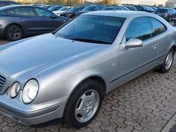Silber Gebraucht 1999 Mercedes CLK230 Elegance Coupé | 6.900 € (Teuer)