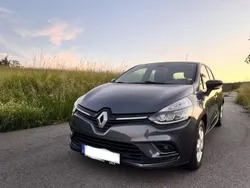 Grau Gebraucht 2019 Renault Clio IV Intens Kleinwagen | 9.900 € (Fairer Preis)