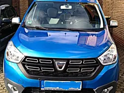 Blau Gebraucht 2019 Dacia Dokker Stepway Van | 7.950 € (Guter Preis)