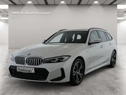 Weiß Gebraucht 2024 BMW 330 Comfort Edition Kombi | 52.990 € (Etwas zu teuer)