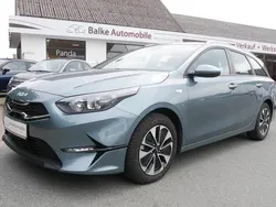 Yucca stahlgrün metallic Gebraucht 2024 Kia Ceed Sportswagon Kombi | 23.490 € (Superpreis)