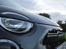 Schwarz Gebraucht 2022 Fiat 500e Icon Kleinwagen | 16.999 € (Guter Preis)