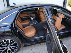 Schwarz Gebraucht 2023 Audi A8L Exclusive Limousine | 84.400 € (Etwas zu teuer)