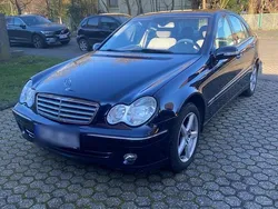 Blau Gebraucht 2004 Mercedes C180 Limousine | 3.050 € (Fairer Preis)