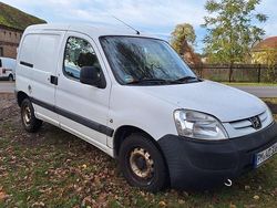 Weiß Gebraucht 2007 Peugeot Partner Van | 1.800 €
