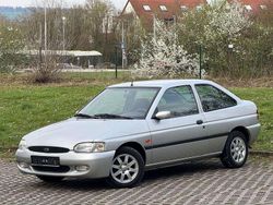 Silber Gebraucht 1998 Ford Escort Limousine | 2.500 € (Teuer)