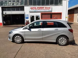 Silber Gebraucht 2017 Mercedes B180 Van / Kleinbus | 13.860 € (Guter Preis)