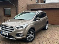 Beige Gebraucht 2019 Ford Kuga SUV | 19.000 € (Fairer Preis)