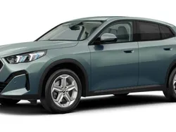 Grün Gebraucht 2024 BMW X2 Shadowline SUV | 42.237 € (Guter Preis)