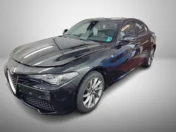 Schwarz Gebraucht 2022 Alfa Romeo Giulia Ti Limousine | 26.455 € (Guter Preis)