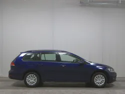 Blau Gebraucht 2019 VW Golf VII Trendline Kombi | 11.980 € (Guter Preis)