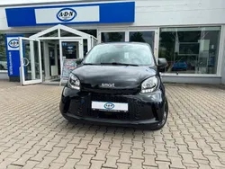 Schwarz Gebraucht 2020 Smart ForFour Electric Drive Limousine | 7.950 € (Guter Preis)
