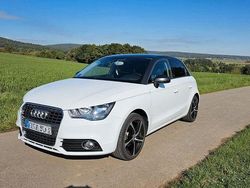 Weiß Gebraucht 2014 Audi A1 Sportback Ambition Kleinwagen | 9.800 € (Fairer Preis)