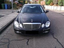 Schwarz Gebraucht 2007 Mercedes E280 Avantgarde Limousine | 19.500 €