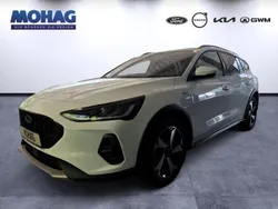 Weiss Gebraucht 2023 Ford Focus Active Kombi | 20.880 € (Guter Preis)