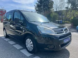 Schwarz Gebraucht 2012 Citroën Berlingo Tendance Van / Kleinbus | 5.980 € (Fairer Preis)