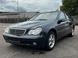 Schwarz Gebraucht 2003 Mercedes C220 Limousine | 2.999 €