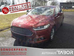 Rubyrot (metallic) Gebraucht 2016 Ford Mondeo Titanium Limousine | 8.385 €