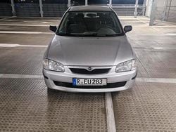 Silber Gebraucht 1999 Mazda 323F Kleinwagen | 1.590 € (Fairer Preis)