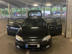 Schwarz Gebraucht 2006 Chevrolet Lacetti CDX Kombi | 2.190 €