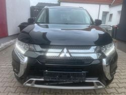 Schwarz Gebraucht 2020 Mitsubishi Outlander P-HEV SUV | 20.500 € (Guter Preis)