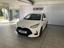 Weiß Gebraucht 2025 Toyota Yaris Hybrid Comfort Limousine | 20.690 € (Superpreis)