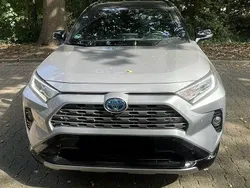 Grau Gebraucht 2019 Toyota RAV4 Style SUV | 22.500 € (Fairer Preis)