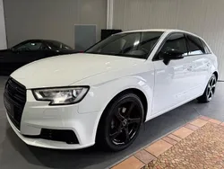 Weiß Gebraucht 2017 Audi A3 Sportback Sport Limousine | 16.990 € (Fairer Preis)