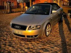 Silber Gebraucht 2002 Audi A4 Cabriolet Cabrio | 5.000 €