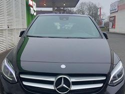 Schwarz Gebraucht 2015 Mercedes B200 Urban Van / Kleinbus | 10.000 € (Fairer Preis)