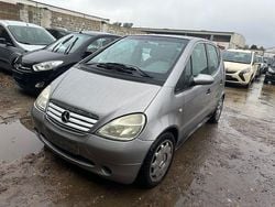 Silber Gebraucht 2001 Mercedes A160 Avantgarde Limousine | 350 € (Superpreis)