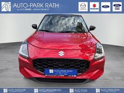Rot Neu 2025 Suzuki Swift Comfort+ Limousine | 20.380 €