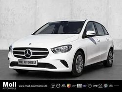 Weiss Gebraucht 2021 Mercedes B180 Van / Kleinbus | 24.975 € (Fairer Preis)