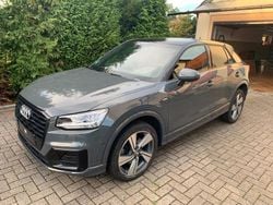 Grau Gebraucht 2018 Audi Q2 Sport SUV | 26.999 € (Etwas zu teuer)