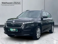 Schwarzmagic perleffekt met. Gebraucht 2022 Skoda Kamiq Clever SUV | 22.490 € (Fairer Preis)